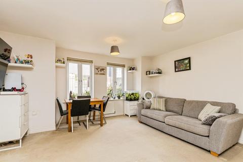 2 bedroom ground floor flat for sale, Orchard Close, Burgess Hill