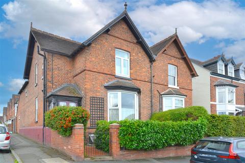 4 bedroom semi-detached house for sale, Underdale Road, Shrewsbury