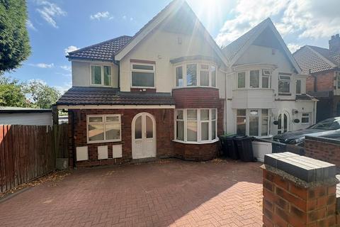 4 bedroom semi-detached house to rent, Wadhurst Road, Birmingham, B17