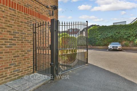 undefined, Falconet Court, Beckenham BR3