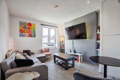 Barnfield Road, London, SE18