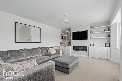 4 bedroom detached house for sale, Sunflower Avenue, March