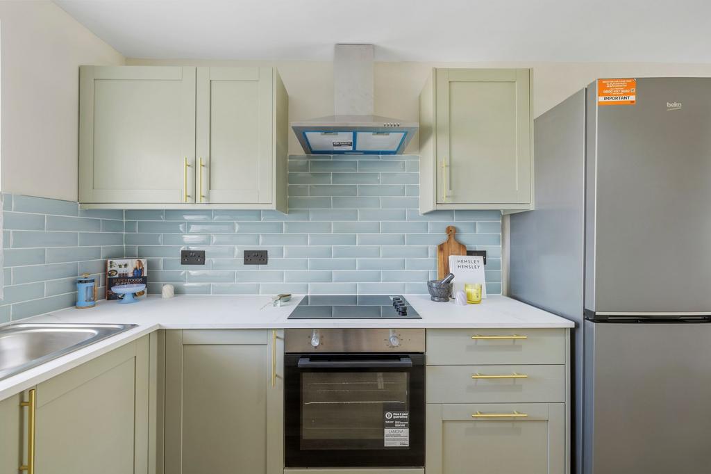 Apartment in Cardiff - View 3