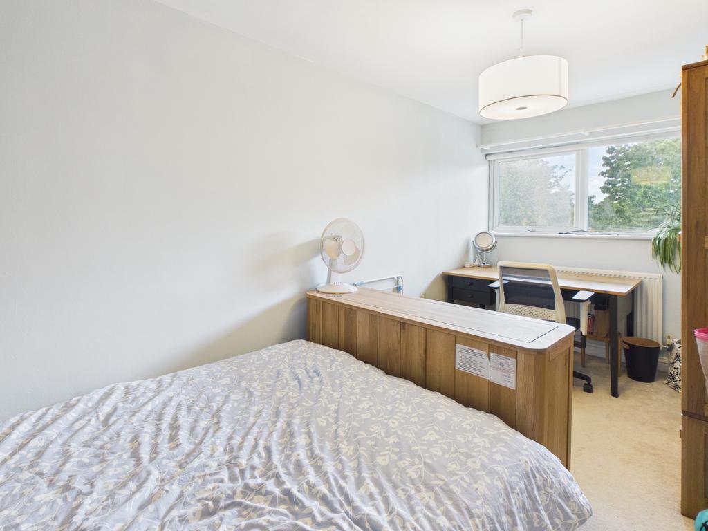 Apartment in Cambridge - View 5