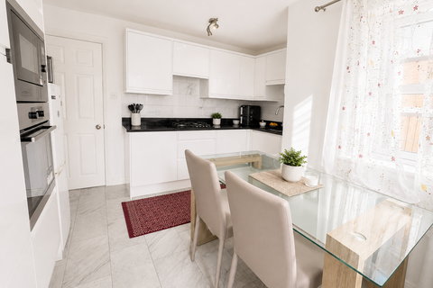 3 bedroom house to rent, Tunnel Avenue, London, SE10