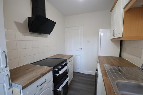 2 bedroom maisonette to rent, Howard Road, Cambridge CB5