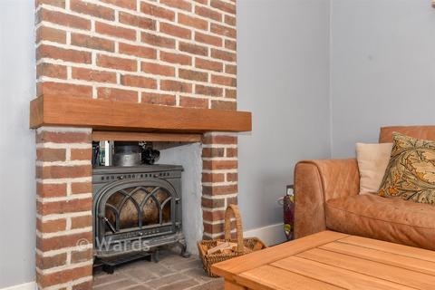 3 bedroom semi-detached house for sale, Prospect Way, Ashford TN25