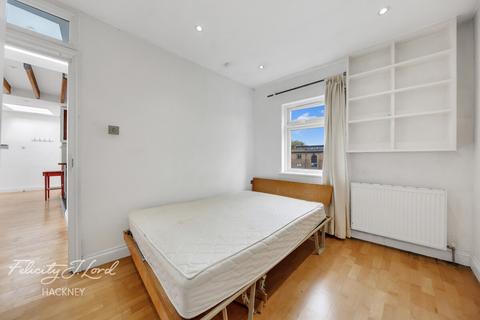 Kingsland Road, LONDON E8