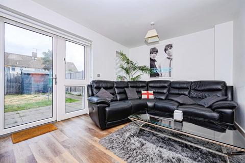 2 bedroom terraced house for sale, School End Crescent, Hemel Hempstead