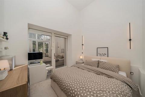 undefined, Ashmore Road, Woolwich SE18