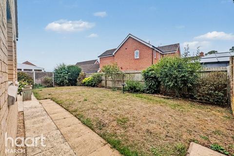 2 bedroom detached bungalow for sale, St James Close, Chatteris