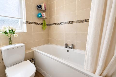 3 bedroom bungalow to rent, Stanbury Road, East Yorkshire HU6