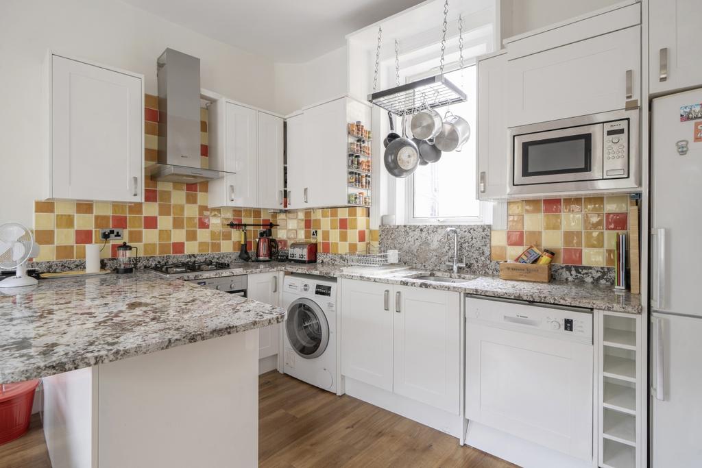 Apartment in London - View 2