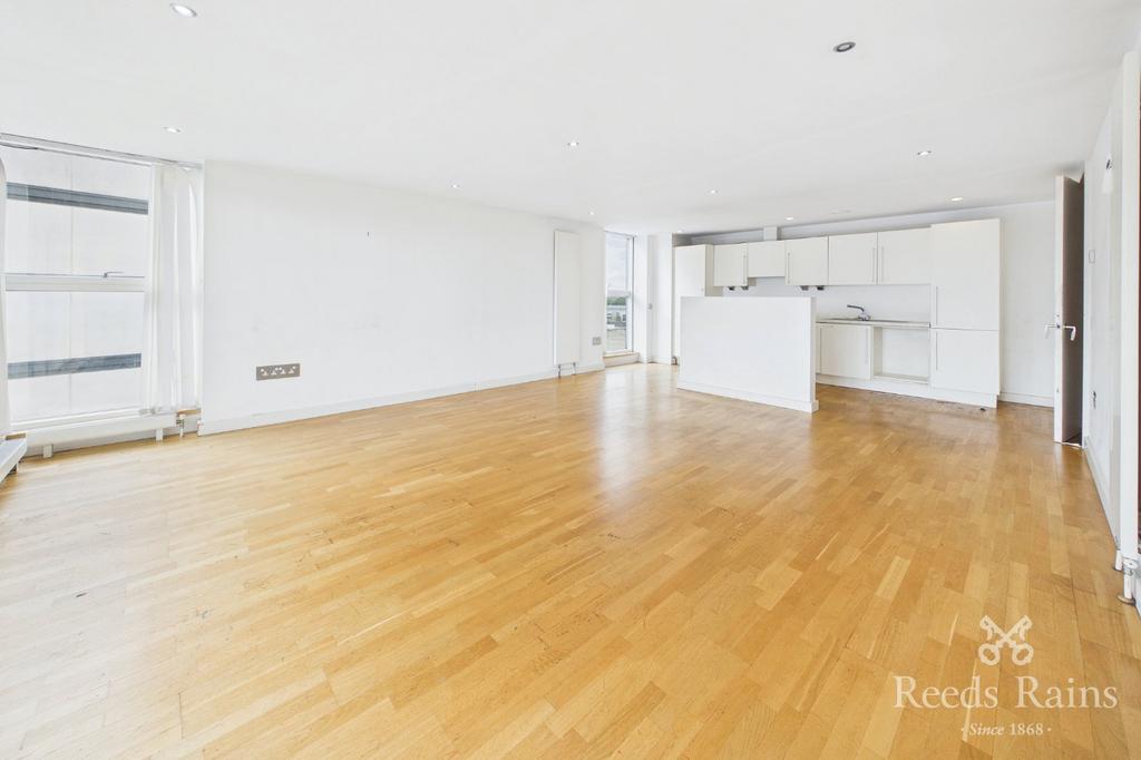 Apartment in Greater Manchester - View 3