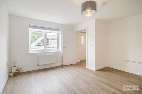 4 bedroom semi-detached house to rent, Bluebell Way, Shepshed, LOUGHBOROUGH