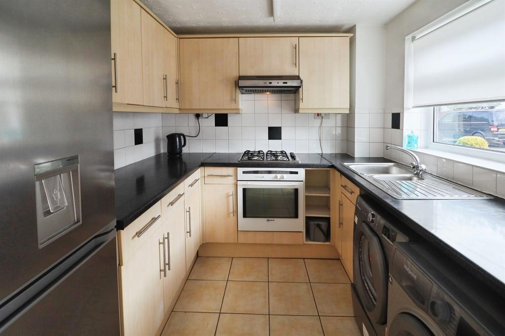 House in Cardiff, Trowbridge - View 4