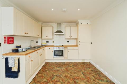 1 bedroom apartment for sale, Chantry Court, Westbury