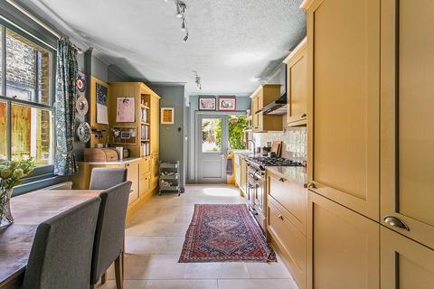 3 bedroom terraced house for sale, Park Grove Road, Leytonstone E11