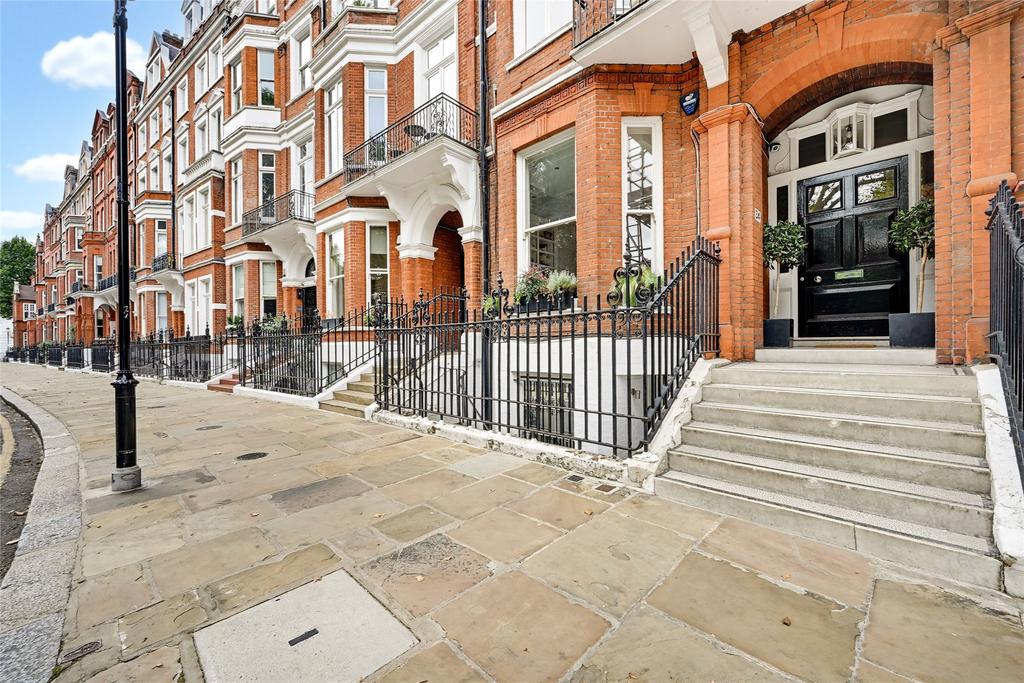 Apartment in London - View 2