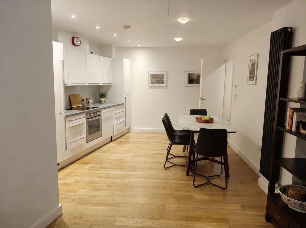 Apartment in London - View 2