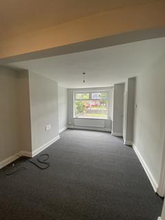 2 bedroom end of terrace house to rent, Wold Road, Hull HU5