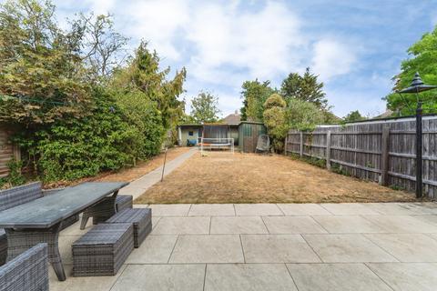 4 bedroom semi-detached house for sale, Milton Road, CAMBRIDGE, Cambridgeshire, CB4