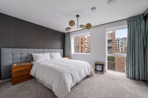 4 bedroom end of terrace house for sale, Peartree Way, Greenwich, London, SE10