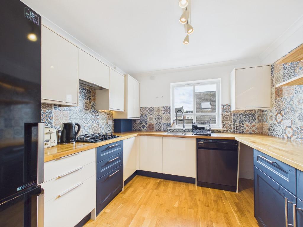 House in Edinburgh - View 3