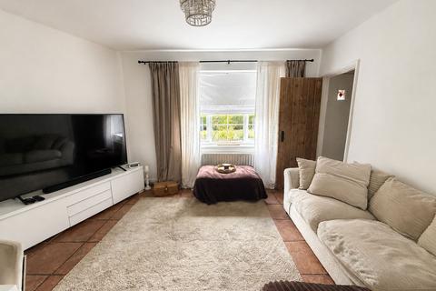 3 bedroom end of terrace house for sale, The Hoppety, Tadworth, KT20