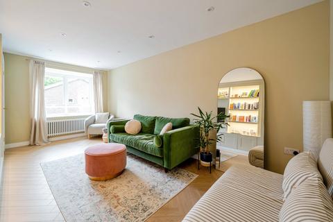 undefined, Marlborough Drive, Weybridge, KT13