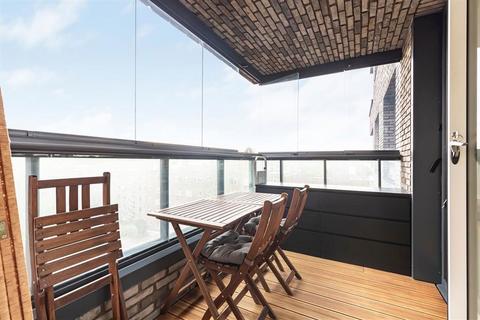 1 bedroom flat for sale, Upper Richmond Road, London SW15