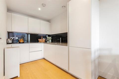 1 bedroom flat for sale, Upper Richmond Road, London SW15