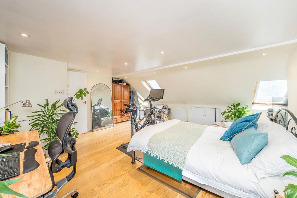 Apartment in London - View 4