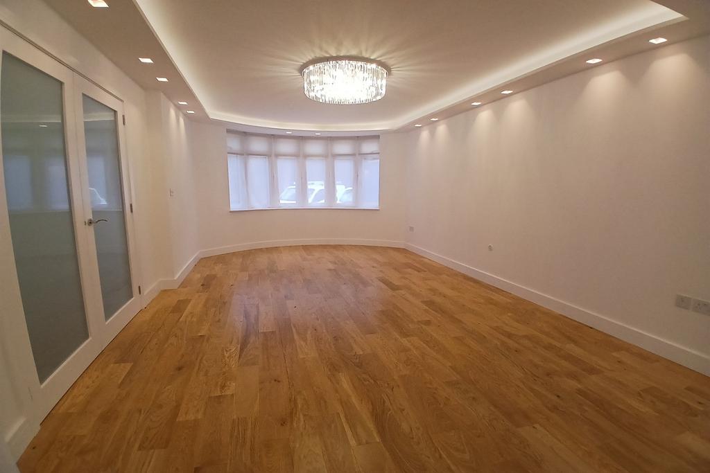 House in London - View 3