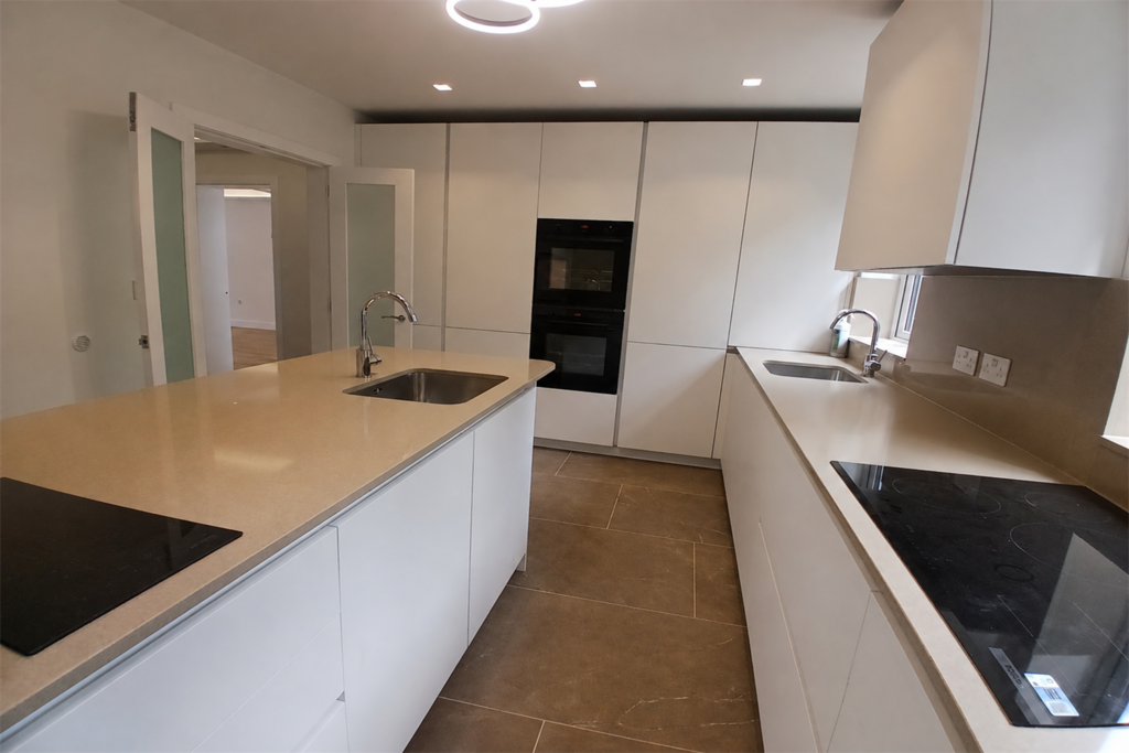 House in London - View 4