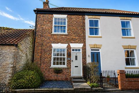 2 bedroom end of terrace house for sale, Main Street, Elloughton
