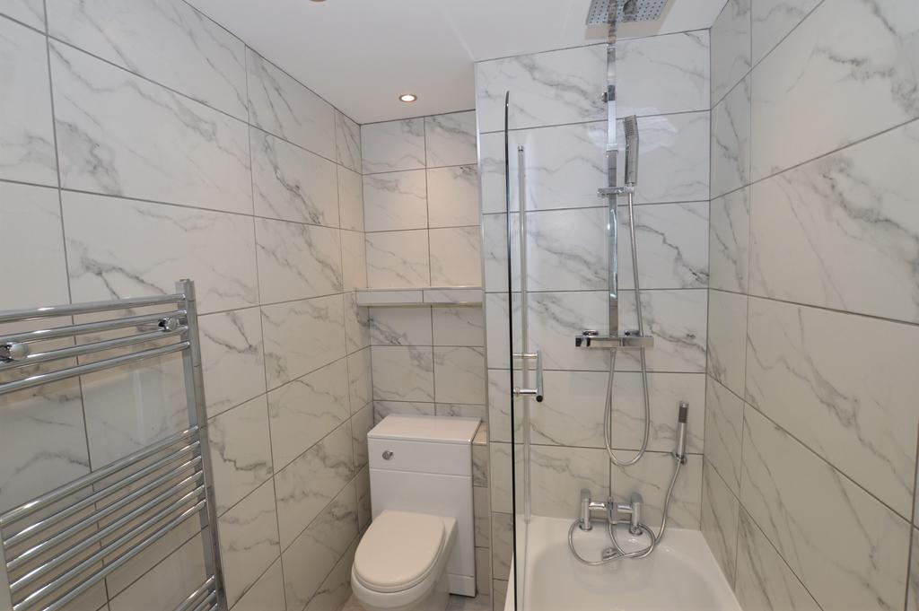 Apartment in Leeds - More