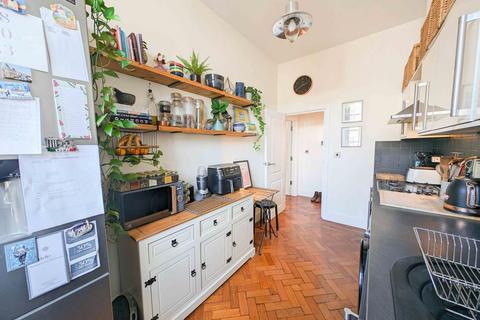 2 bedroom apartment for sale, 130 Brighton Road, Purley