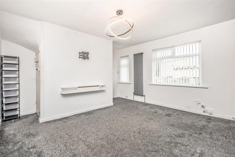 2 bedroom terraced house for sale, Malmesbury Place, Leeds