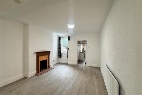 2 bedroom semi-detached house to rent, Evesham Road, Crabbs Cross