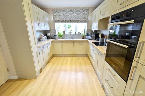 4 bedroom detached house for sale, Cartwright Way, Evesham, WR11 2RS