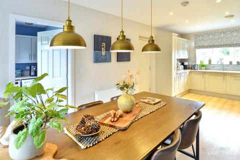 4 bedroom detached house for sale, Cartwright Way, Evesham, WR11 2RS
