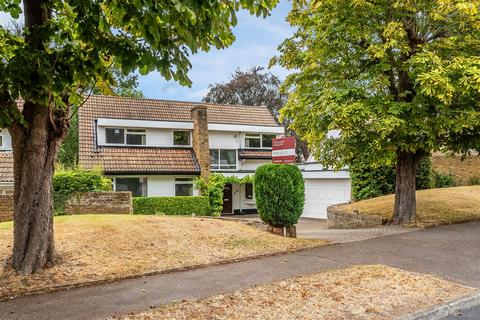 4 bedroom detached house for sale, Warren Avenue, South Cheam, SM2