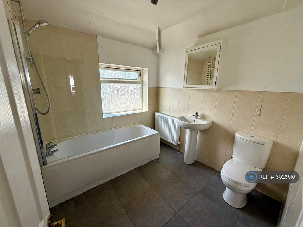 House in Leeds - View 4