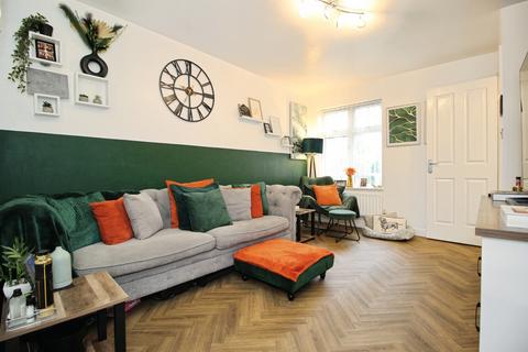 2 bedroom terraced house for sale, The Gardens, Middleton, Leeds