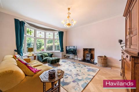 undefined, The Chine, Grange Park, London