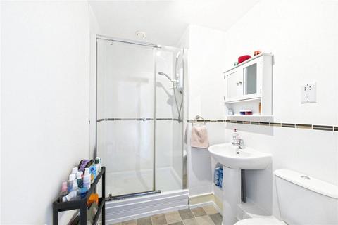 Studio for sale, Alencon Link, Hampshire RG21