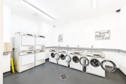 Studio for sale, Alencon Link, Hampshire RG21