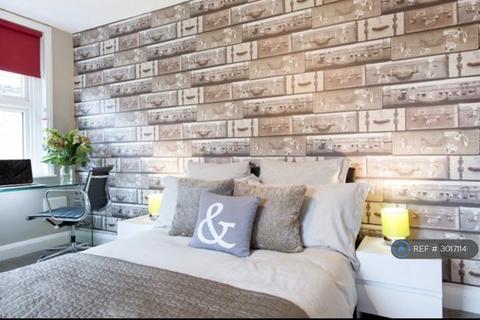 1 bedroom in a house share to rent, Middlsex, Staines-Upon-Thames, TW19