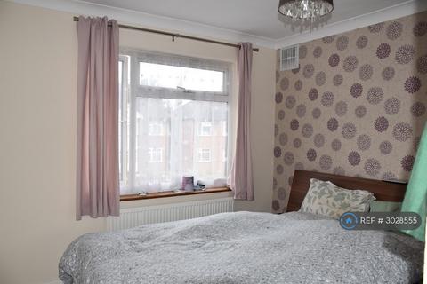 undefined, Amesbury Road, Feltham, TW13